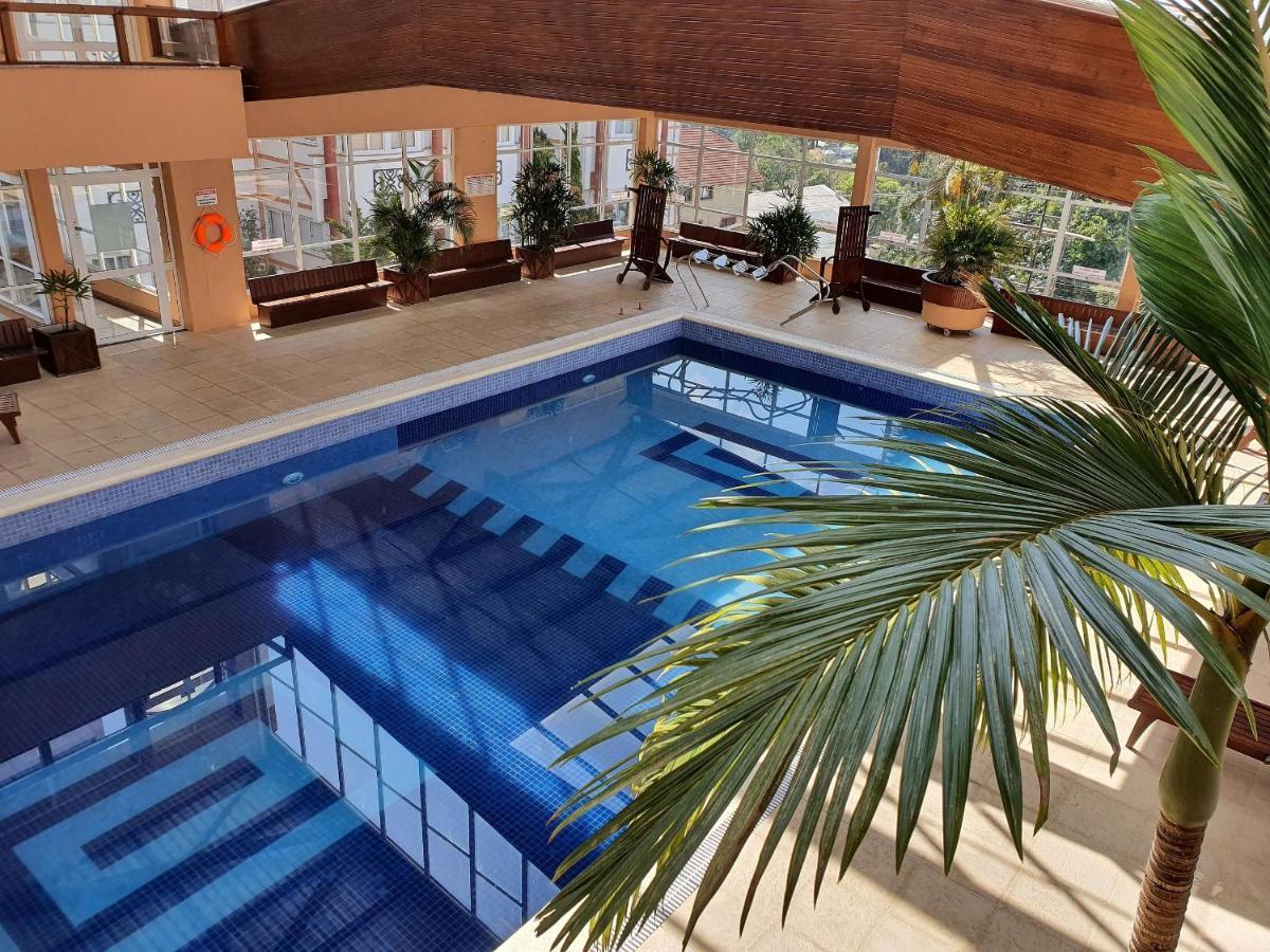 Apto No Centro De Gramado Com Piscina Termica Exteriör bild